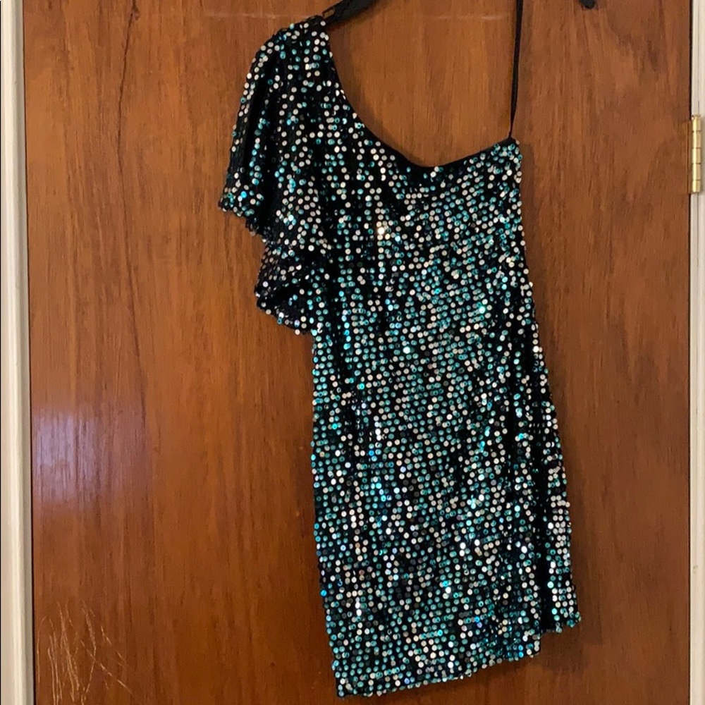Mini sparkle dress